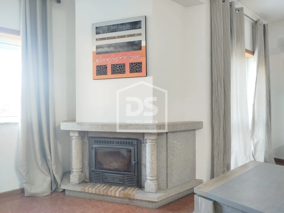 Apartamento T3 para Venda em Currelos, Papízios e Sobral Foto 48