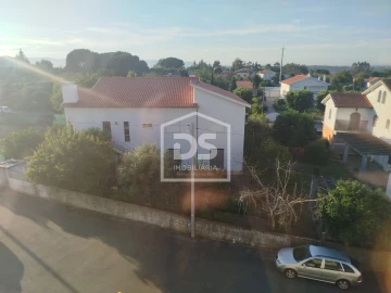 Apartamento T3 para Venda em Currelos, Papízios e Sobral