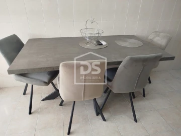 Apartamento T3 para Venda em Currelos, Papízios e Sobral