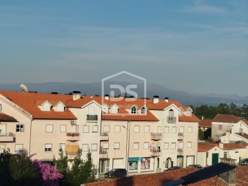 Apartamento T3 para Venda em Currelos, Papízios e Sobral