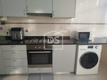 Apartamento T3 para Venda em Currelos, Papízios e Sobral
