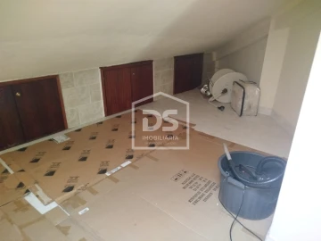 Apartamento T3 para Venda em Currelos, Papízios e Sobral