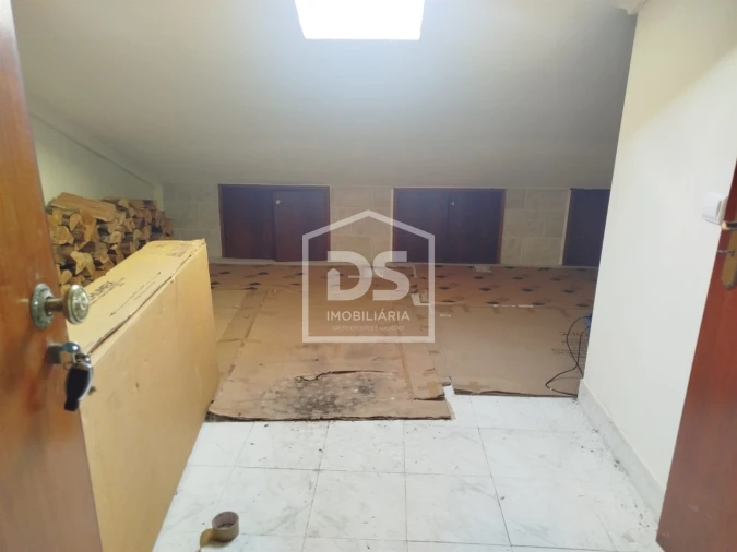 Apartamento T3 para Venda em Currelos, Papízios e Sobral Foto 15