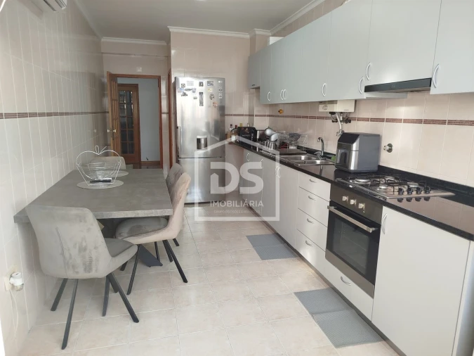Apartamento T3 para Venda em Currelos, Papízios e Sobral Foto 27