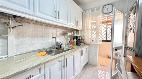 Apartamento T3 para Venda em Olhão