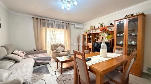 Apartamento T3 para Venda em Olhão