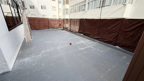 Apartamento T3 para Venda em Olhão