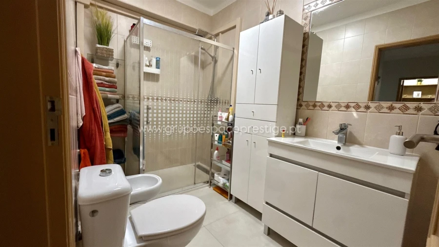 Apartamento T3 para Venda em Olhão Foto 19