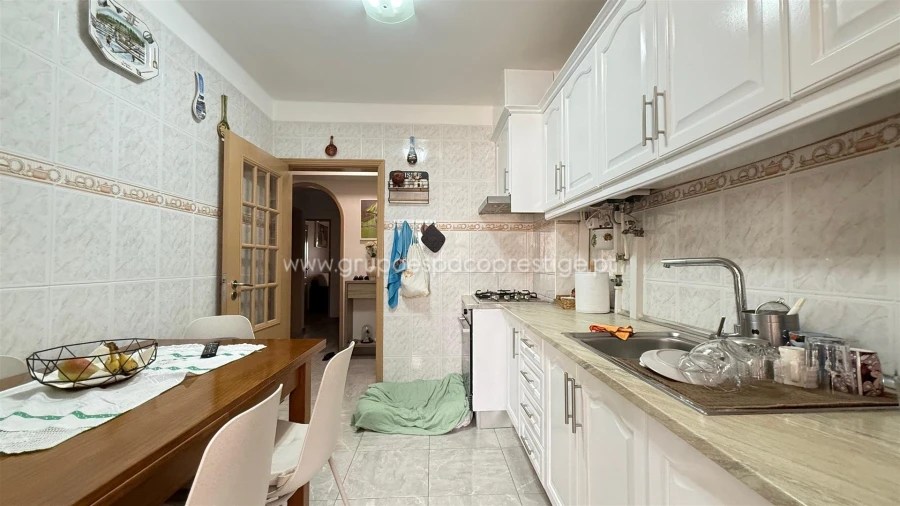 Apartamento T3 para Venda em Olhão Foto 11