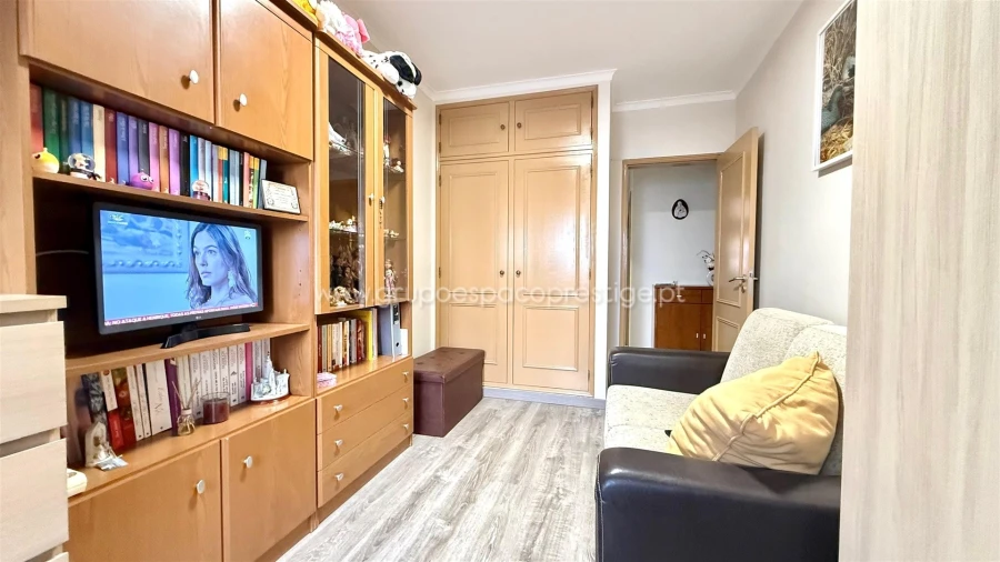 Apartamento T3 para Venda em Olhão Foto 27
