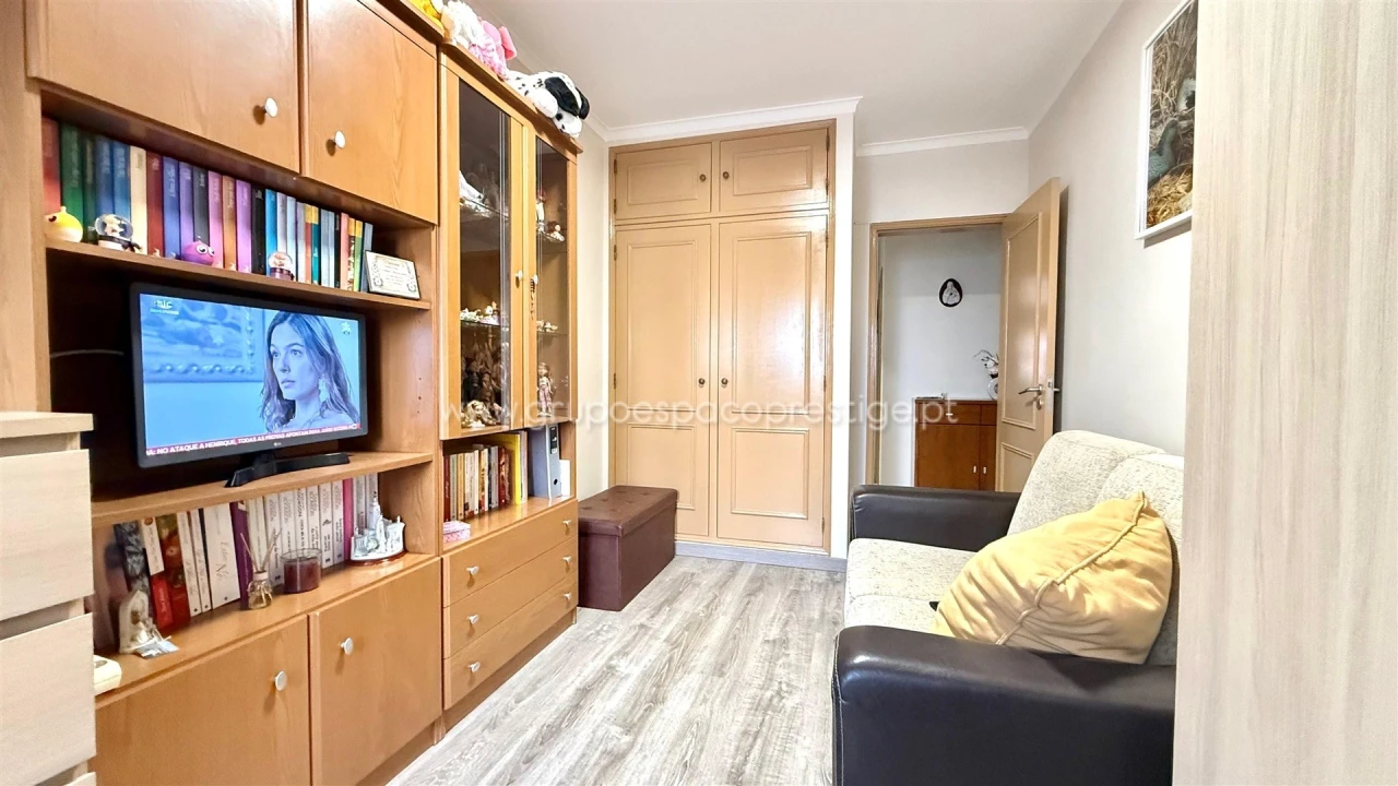 Apartamento T3 para Venda em Olhão Foto 27