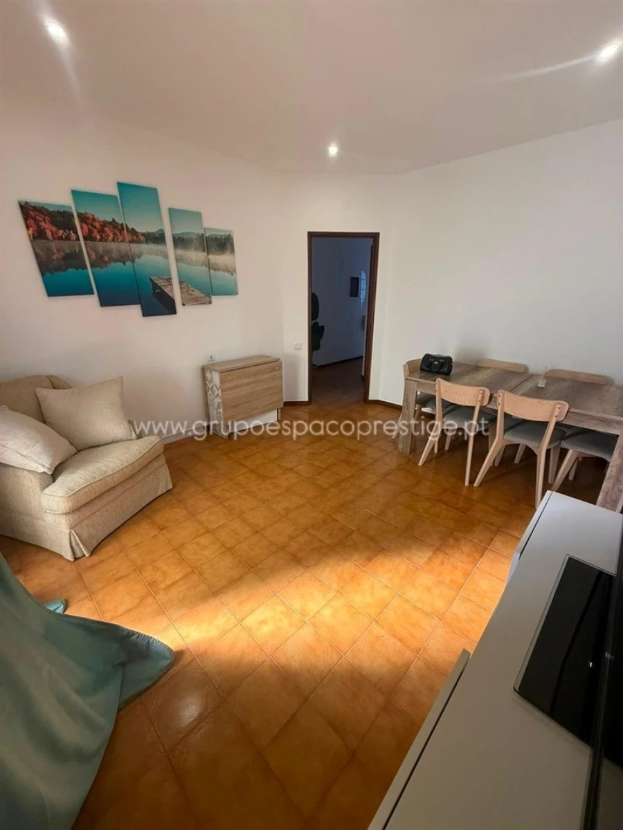 Apartamento T2 para Venda em Olhão Foto 11