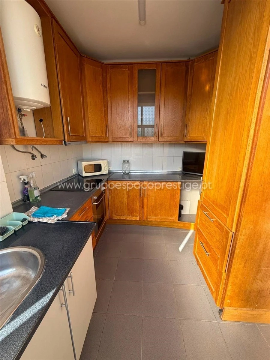 Apartamento T2 para Venda em Olhão Foto 6
