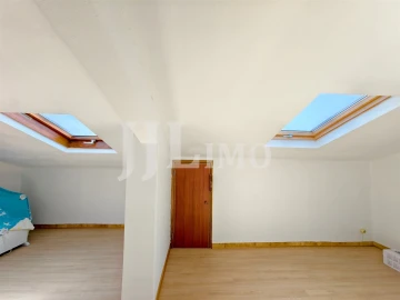 Moradia T4 para Venda em Alcabideche