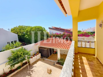 Moradia T4 para Venda em Alcabideche