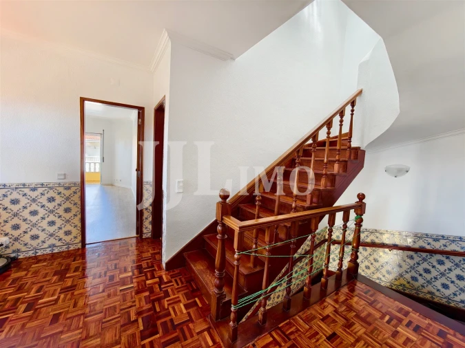 Moradia T4 para Venda em Alcabideche Foto 45