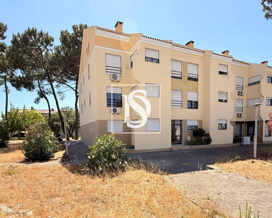 Apartamento T3 para Venda em Santo Antonio da Charneca Foto 28