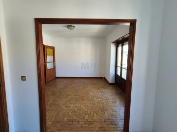 Apartamento T4 para Venda em Santo Antonio dos Olivais