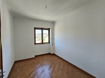 Apartamento T4 para Venda em Santo Antonio dos Olivais