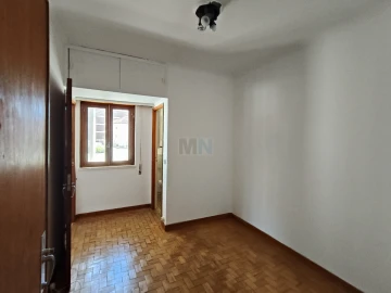 Apartamento T4 para Venda em Santo Antonio dos Olivais