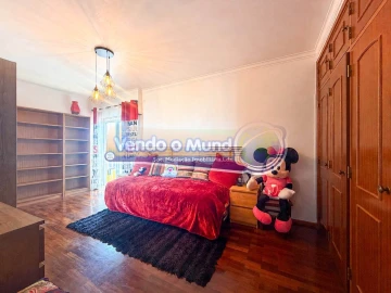 Apartamento T4 para Venda em Algueirão-Mem Martins