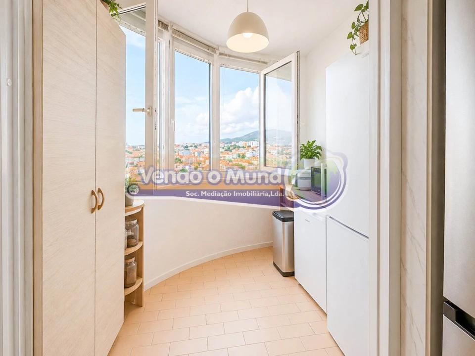 Apartamento T4 para Venda em Algueirão-Mem Martins Foto 9