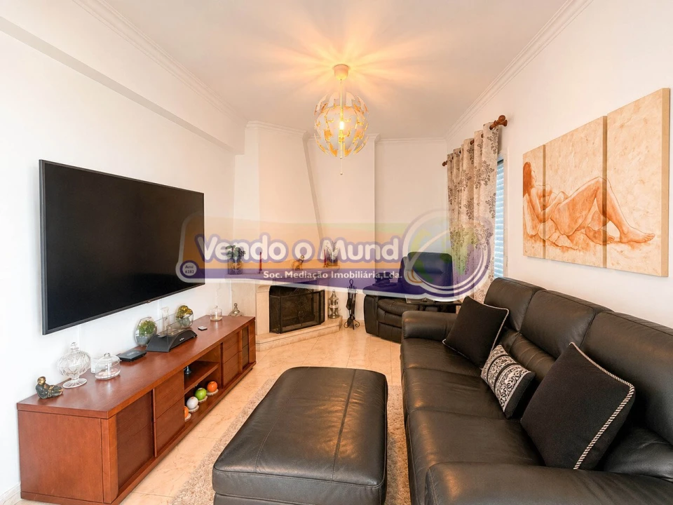 Apartamento T4 para Venda em Algueirão-Mem Martins Foto 4