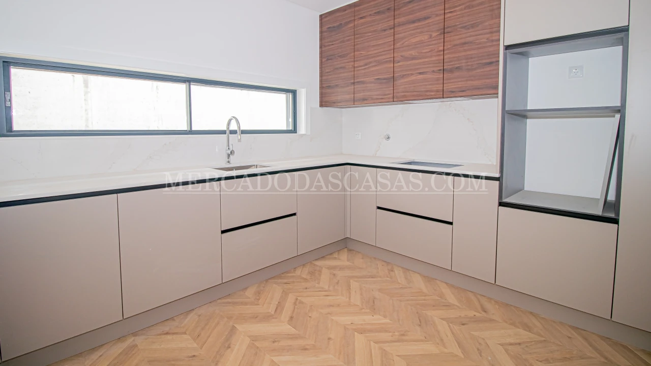 Moradia T3 para Venda em Santa Maria da Feira, Travanca, Sanfins e Espargo Foto 1