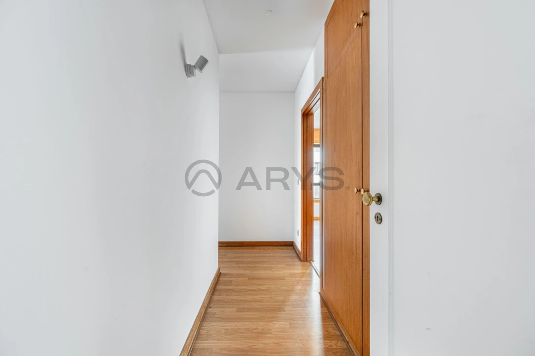 Apartamento T4 para Venda em Aldoar, Foz do Douro e Nevogilde Foto 12