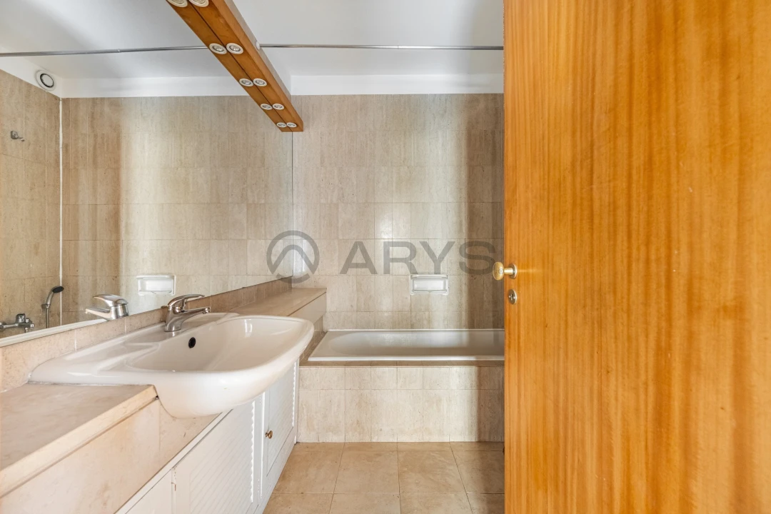 Apartamento T4 para Venda em Aldoar, Foz do Douro e Nevogilde Foto 16