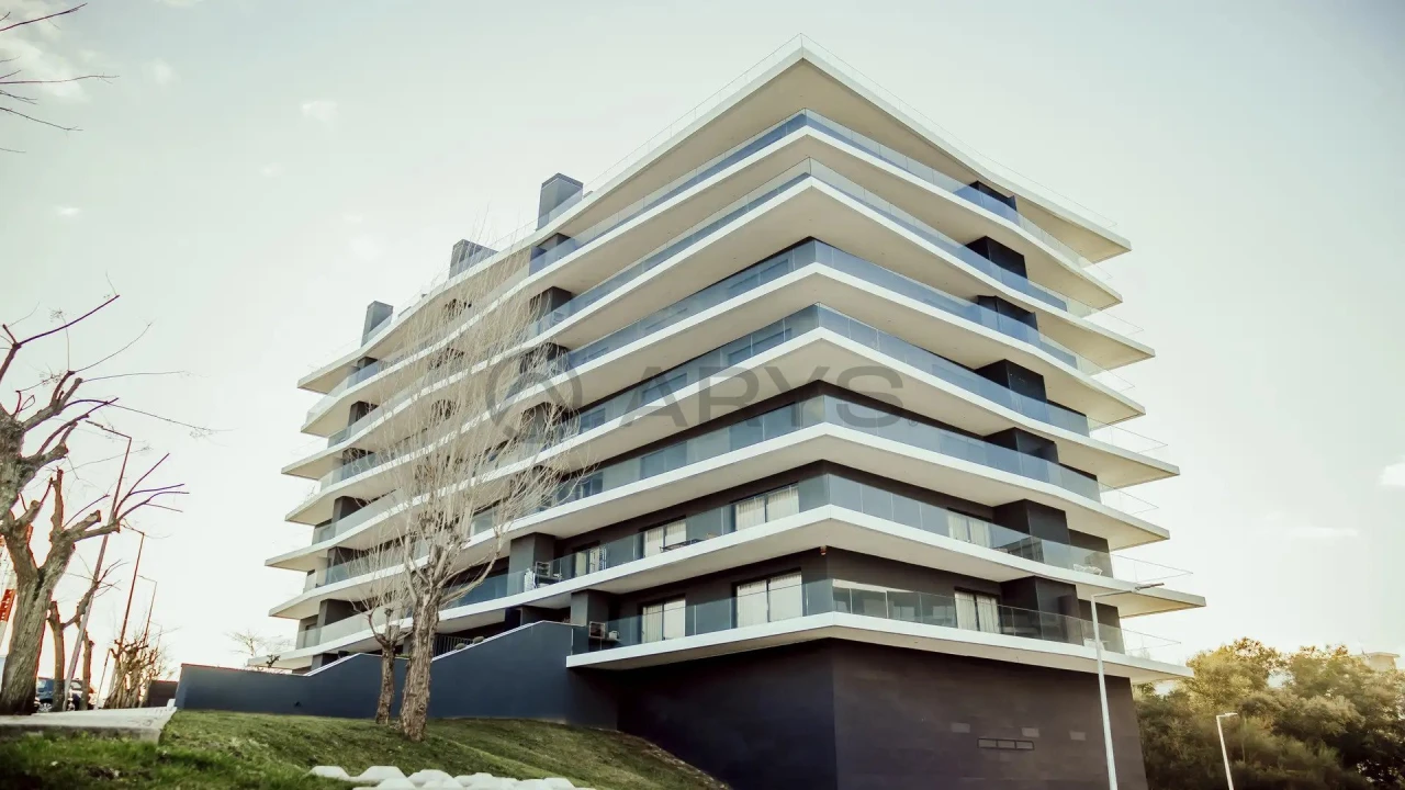 Apartamento T3 para Venda em Ferreiros e Gondizalves Foto 1