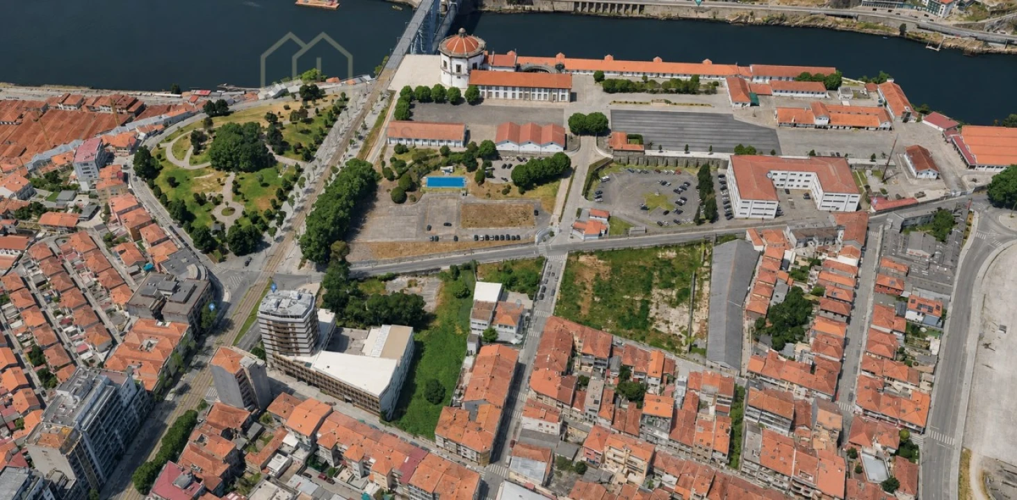 Apartamento T1 para ced. p. contratual em Santa Marinha e São Pedro da Afurada Foto 9