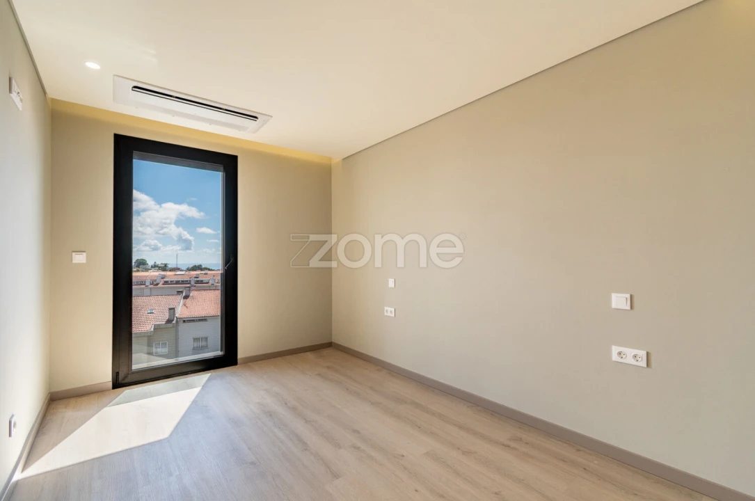 Apartamento T2 para Venda em Mafamude e Vilar do Paraíso Foto 16