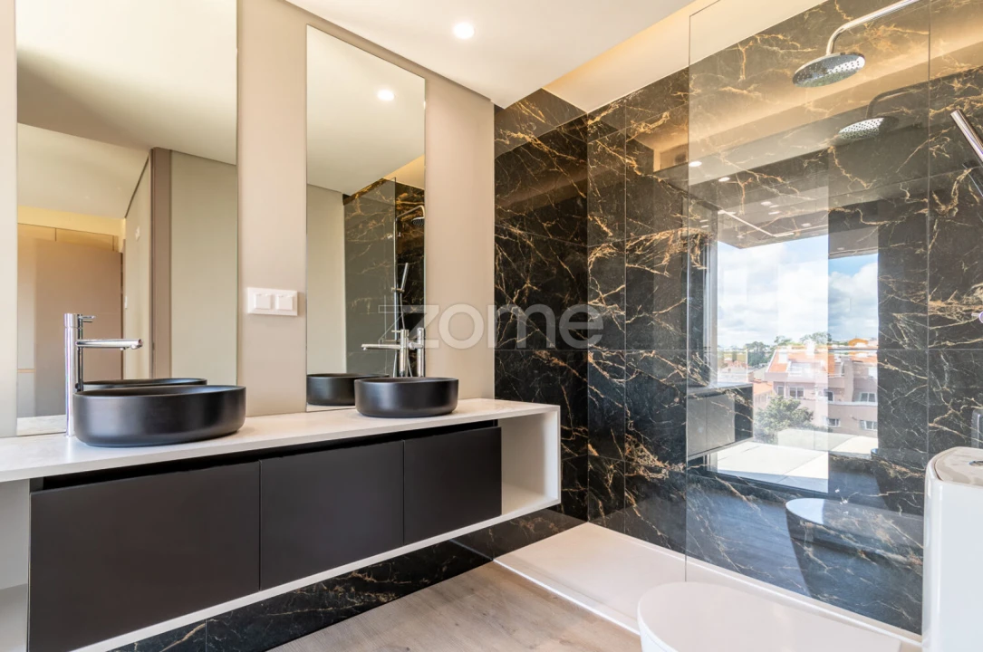 Apartamento T2 para Venda em Mafamude e Vilar do Paraíso Foto 25