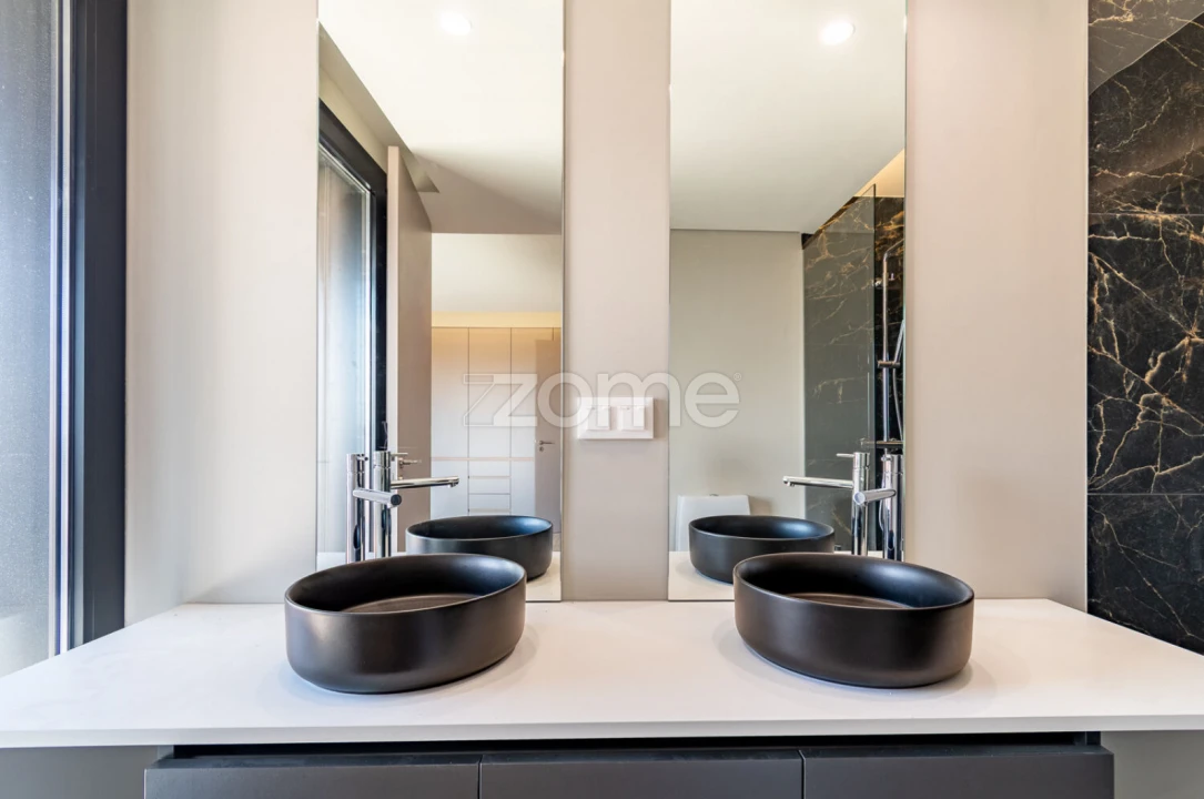 Apartamento T2 para Venda em Mafamude e Vilar do Paraíso Foto 27