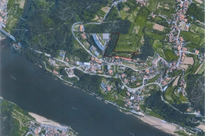 Terreno para Venda em Foz do Sousa e Covelo