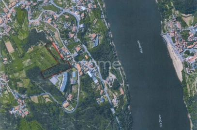 Terreno para Venda em Foz do Sousa e Covelo