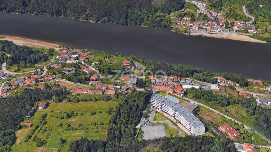 Terreno para Venda em Foz do Sousa e Covelo