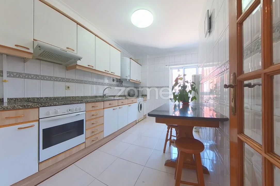 Apartamento T2 para Arrendamento em São Vicente (Braga) Foto 1