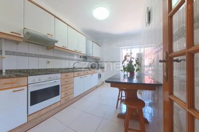 Apartamento T2 para Arrendamento em São Vicente (Braga)