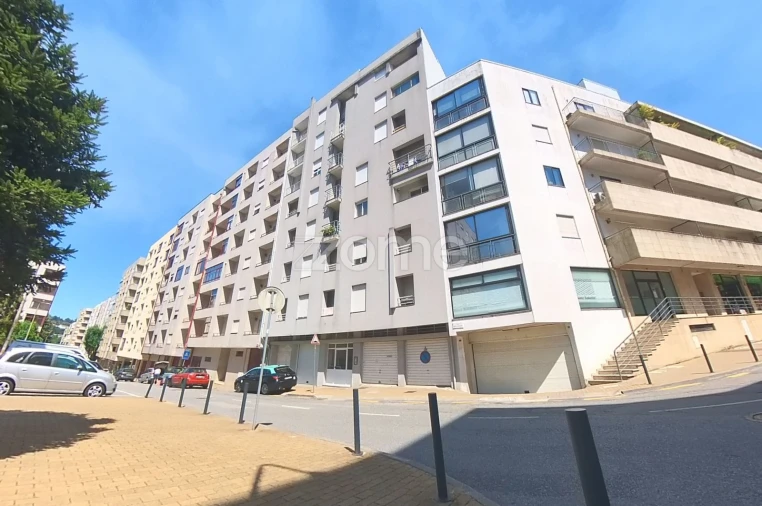 Apartamento T2 para Arrendamento em São Vicente (Braga) Foto 2