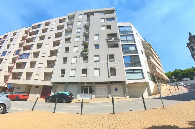 Apartamento T2 para Arrendamento em São Vicente (Braga) Foto 3