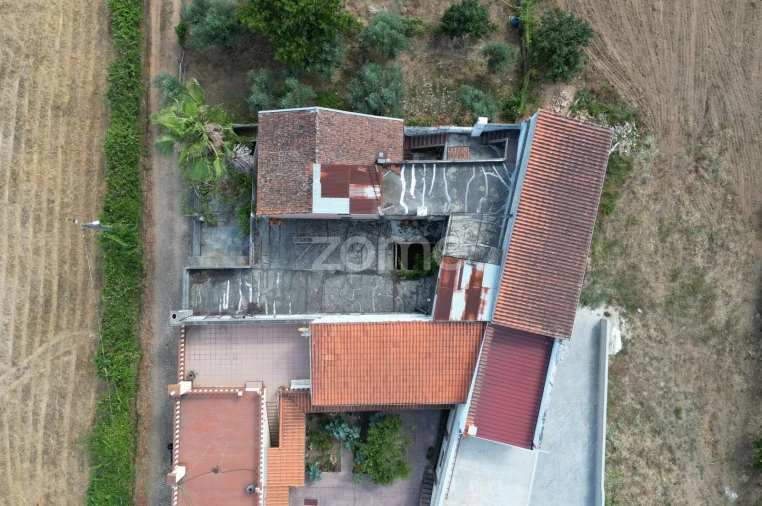 Moradia T5 para Venda em Sarzedo Foto 8