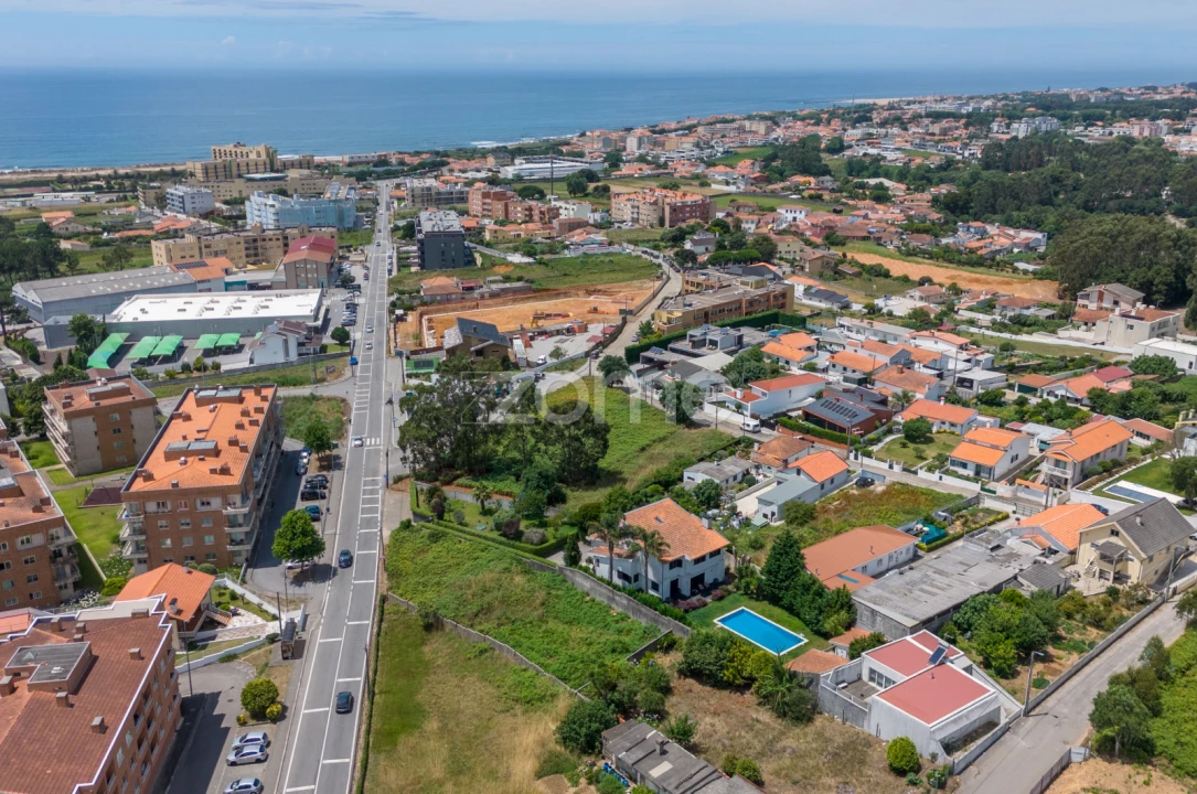 Moradia T1 para Venda em São Felix da Marinha Foto 20