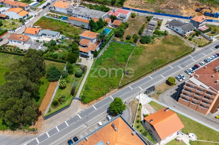 Moradia T1 para Venda em São Felix da Marinha Foto 18
