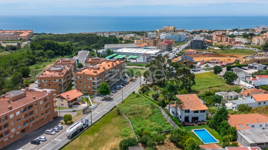 Moradia T1 para Venda em São Felix da Marinha