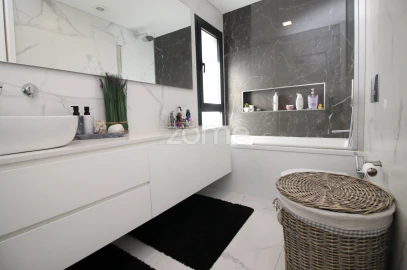 Apartamento T2 para Arrendamento em Nogueiró e Tenões
