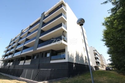Apartamento T2 para Arrendamento em Nogueiró e Tenões