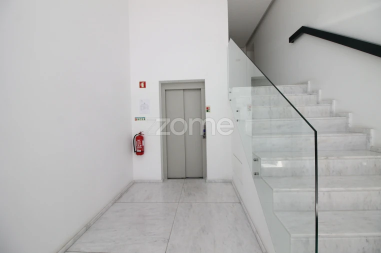 Apartamento T2 para Arrendamento em Nogueiró e Tenões Foto 22