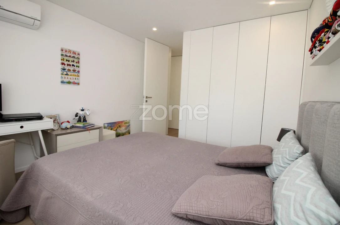 Apartamento T2 para Arrendamento em Nogueiró e Tenões Foto 17